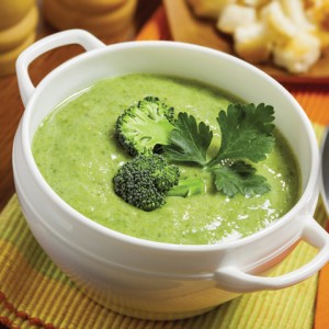 a bowl of broccoli soup