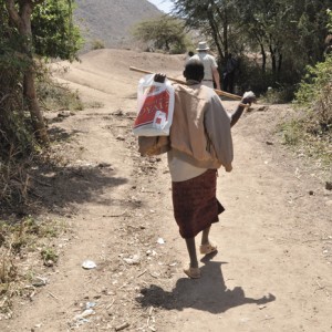 A farmer with his bag of chat in Bila.
