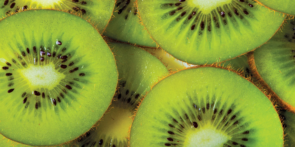 sliced kiwi fruit
