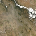 A mile-high, 100-mile-wide dust storm that blew through Phoenix, Arizona in July 2011 is pictured in this NASA’s Moderate Resolution Imaging Spectroradiometer (MODIS). Day turned into night as the billowy plumes of dust rolled over the mountains and clogged the skies over and around Phoenix.  photo: REUTERS/MODIS Rapid Response Team/NASA/Handout 