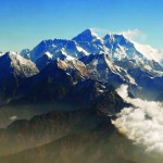 Mount Everest (c), the world’s highest peak, and other peaks of the Himalayan range are seen from the air during a mountain flight from Kathmandu April 24, 2010.  Photo: REUTERS/Tim Chong