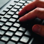 Manitoba Farm and Rural Support Services now offers a Chat Support Line for those who would prefer communicating in writing instead of speaking on the phone.   photo: thinkstock