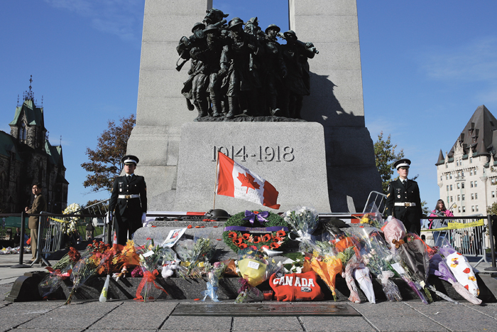 sentries standing guard at Canada's National War Memorial