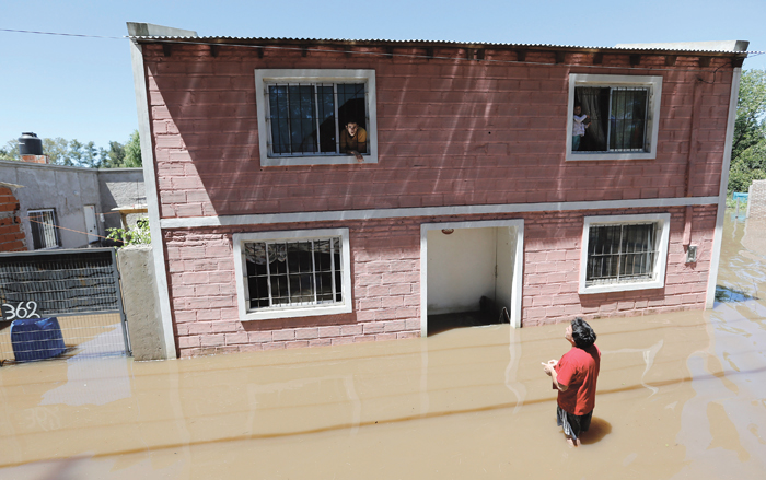 a flooded home in Buenos Aires