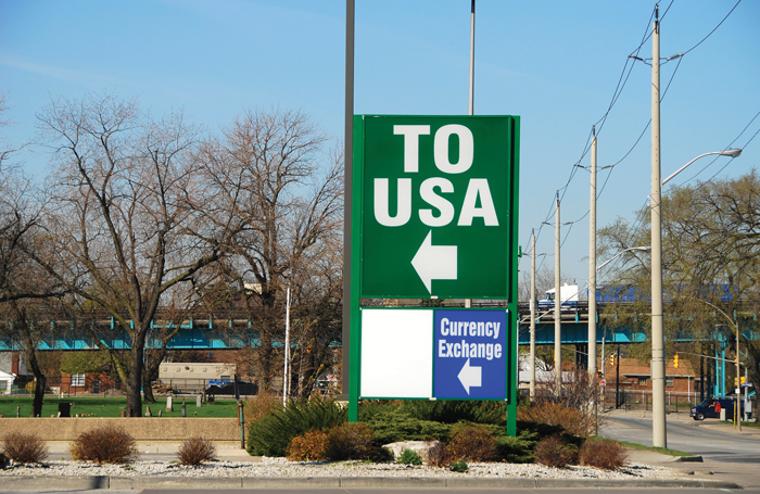Canada - U.S. border crossing