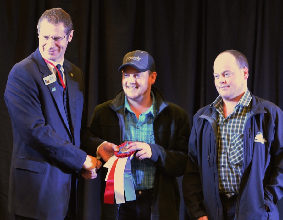 The Royal Fair hosted a pork quality competition to celebrate excellence in pork production. Thirty-two hog carcasses were judged on carcass weight, fat depth, loin depth, visual appearance, texture, marbling and other meat traits and measurements. 