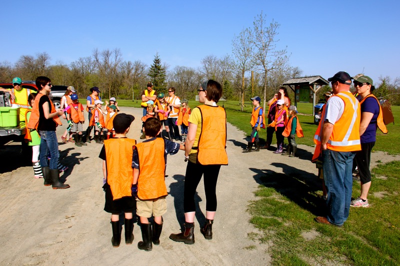 Highway cleanup is an annual end-of-May event, dispatching 4-H’ers to the roadways around their communities to pick up trash such as drink cans and bottles, twine and junk food containers. Young 4-H’ers all wear high-visibility vests and are supervised by their parents and other adult volunteers while cleaning up highways with signage cautioning motorists.