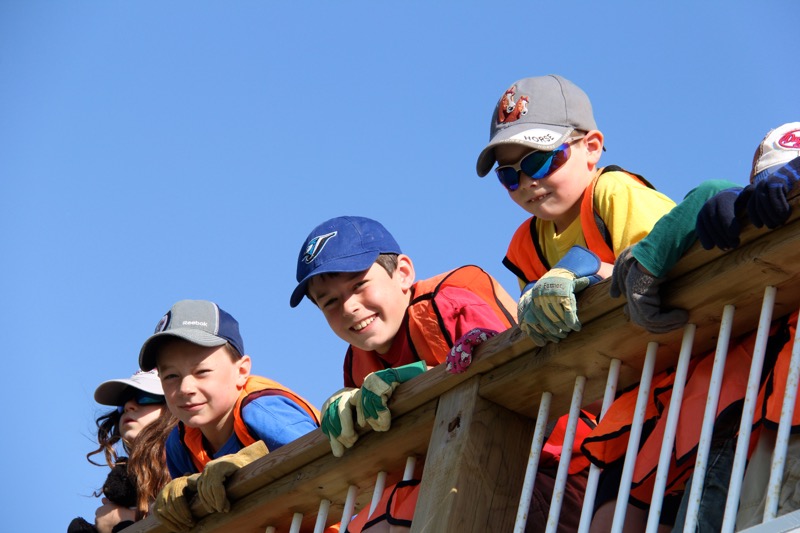 Highway cleanup is an annual end-of-May event, dispatching 4-H’ers to the roadways around their communities to pick up trash such as drink cans and bottles, twine and junk food containers. Young 4-H’ers all wear high-visibility vests and are supervised by their parents and other adult volunteers while cleaning up highways with signage cautioning motorists.