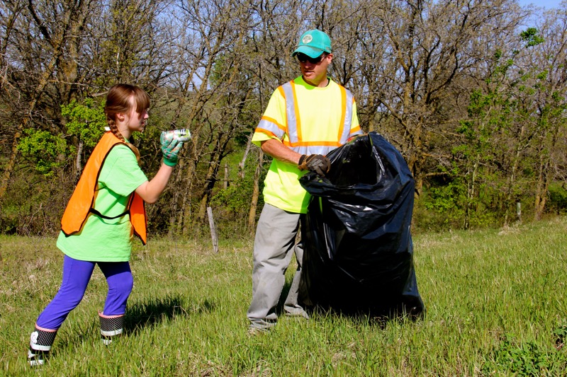 Highway cleanup is an annual end-of-May event, dispatching 4-H’ers to the roadways around their communities to pick up trash such as drink cans and bottles, twine and junk food containers. Young 4-H’ers all wear high-visibility vests and are supervised by their parents and other adult volunteers while cleaning up highways with signage cautioning motorists.