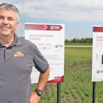 Monsanto’s new glyphosate- and dicamba-tolerant Roundup Ready Xtend soybeans offer improved weed control, including some residual control, potentially higher yields and can help slow the onset of glyphosate-resistant weeds, says Dekalb’s Bruce Murray. Seed is being multiplied now for a commercial launch in 2016 pending their acceptance in China.