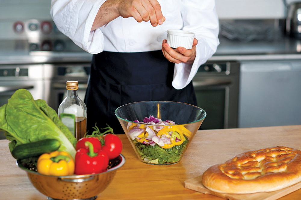 Does watching cooking shows promote weight gain?