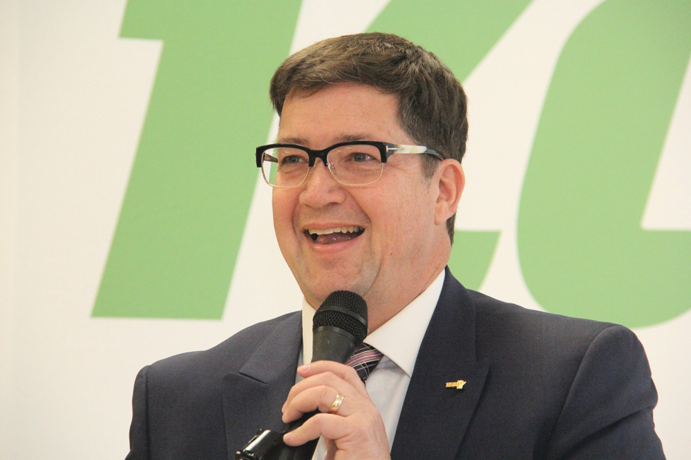 "I understand from talking to Manitoba producers that in some areas grain shipping is as bad as 2013-14." – Dan Mazier