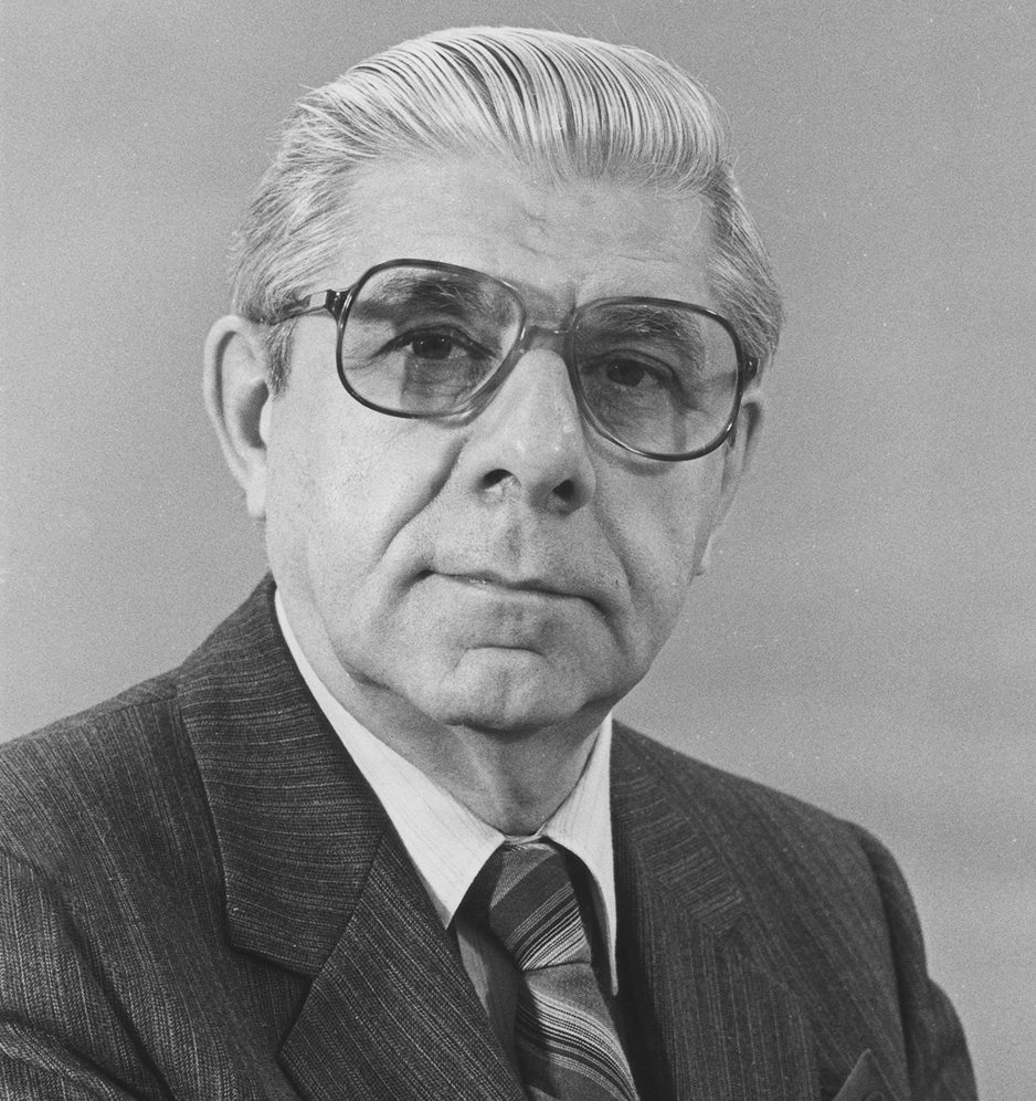 Victor Martens, seen here in 1981, was the founding executive director of Cigi.