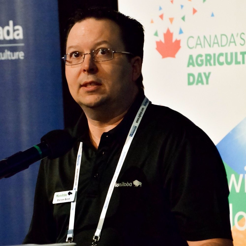 Darren Bond, farm management specialist with Manitoba Agriculture, runs the audience through 2017 commodity markets during Ag Days Jan. 16-18, 2018.