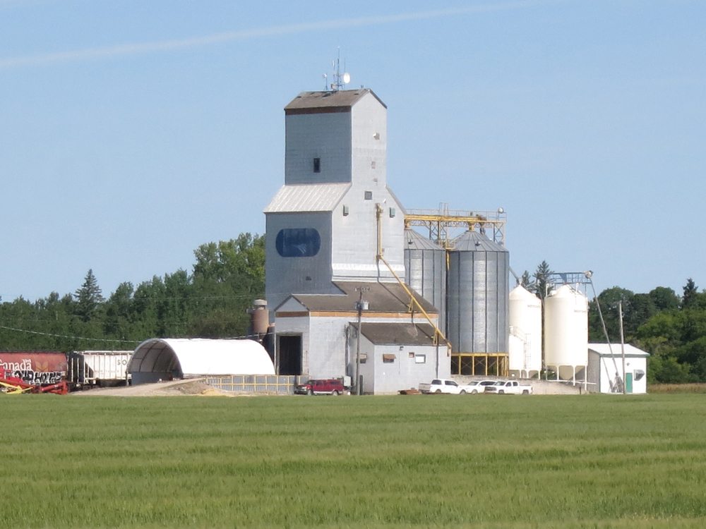 An elevator at Netley Siding, on the CPR Winnipeg Beach Subdivision in the RM of St. Andrews, was built in 1948 by Manitoba Pool Elevators. Renovated between February and August 1986 at a cost of about $557,000, its capacity was doubled to 73,000 bushels with the addition of two steel tanks. A new driveshed featured a fully electronic scale and a dust-collecting system was installed.  The facility was reopened at a ceremony on August 15, 1986. Closed on October 31, 2000, it remains in use for private  grain storage.