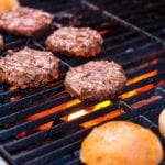 Follow a few basic food safety rules for an incident-free outdoor eating season.