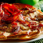Manitoba Flavours: Baked Apple and Bacon Pancake