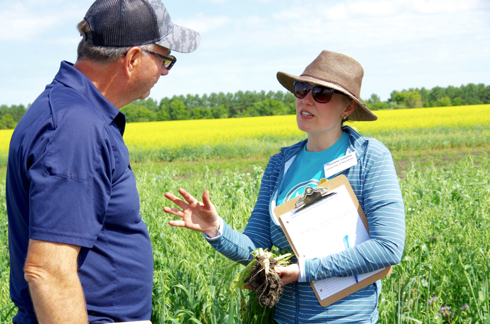 Yvonne Lawley talks cover crops during Crops-A-Palooza in Carberry in July.   photos: Alexis Stockford