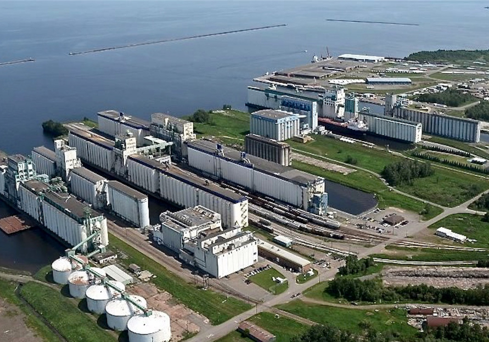 Manitoba shipped 3.9 million tonnes of grain through the Port of Thunder Bay this crop year.