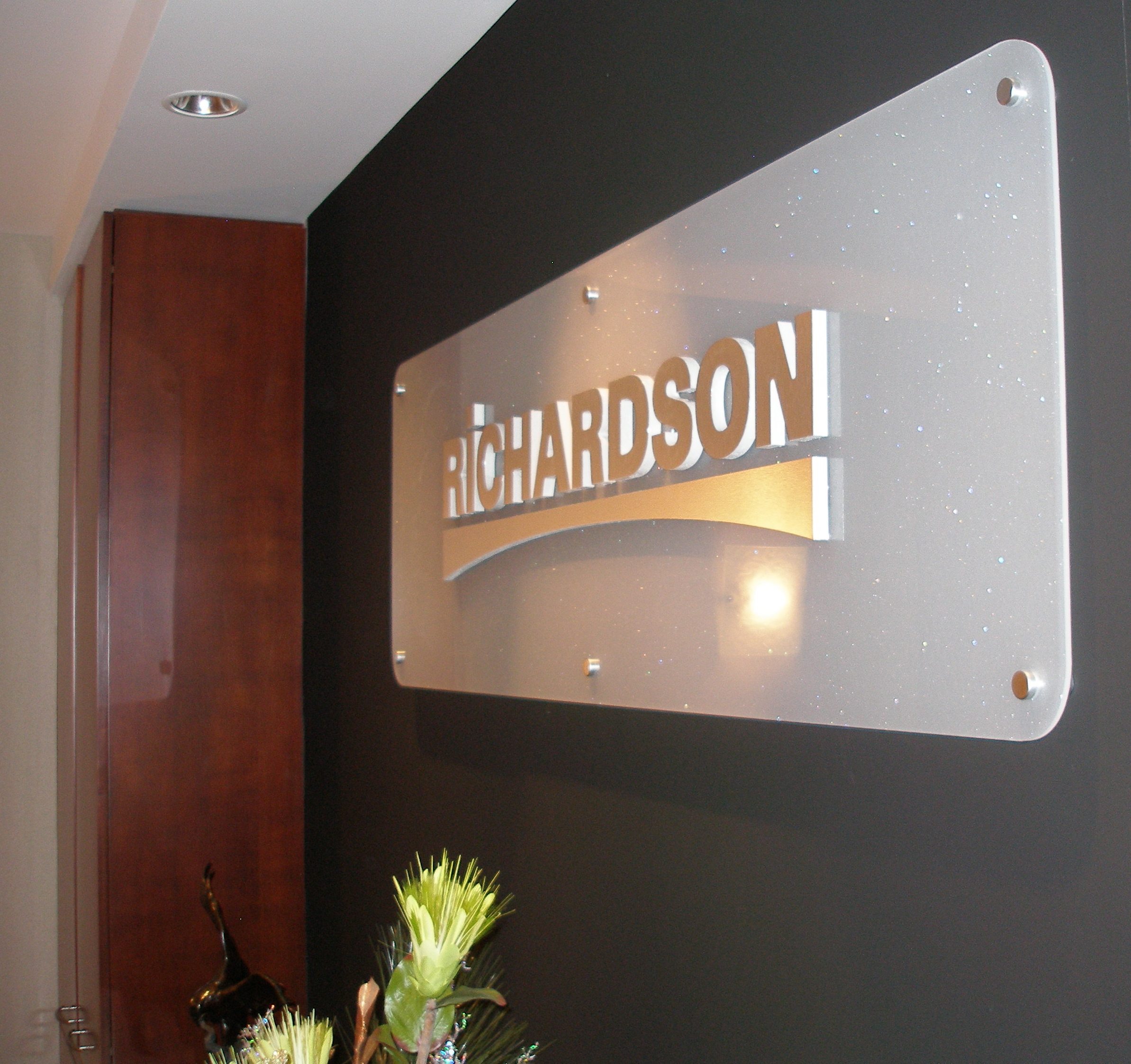 Richardson, CF close deals for Viterra assets