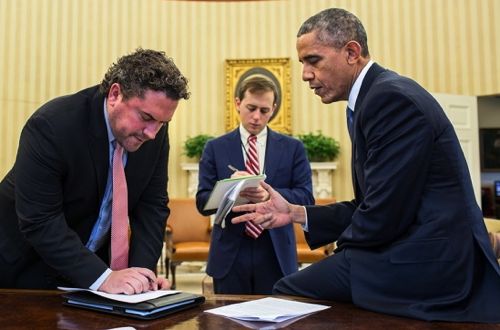 U.S. President Barack Obama works Wednesday on an upcoming immigration speech with speechwriting director Cody Keenan and senior presidential speechwriter David Litt. (Pete Souza photo courtesy WhiteHouse.gov)
