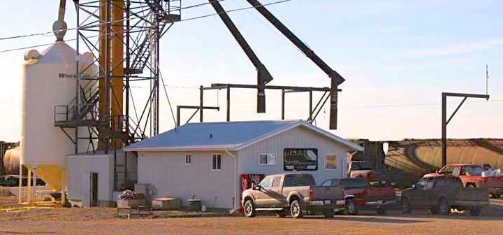 West Central Road and Rail will sell its producer car loading sites, including this one at Beechy, Sask., for $22 million. (WCRR.ca)
