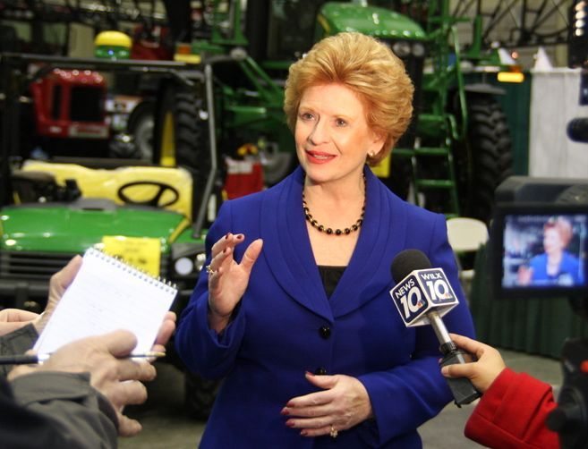 U.S. Senator Debbie Stabenow, shown here in Michigan in 2011, proposes a voluntary COOL system for beef and pork, while keeping mandatory COOL for lamb and other covered goods. (Stabenow.senate.gov via Flickr)
