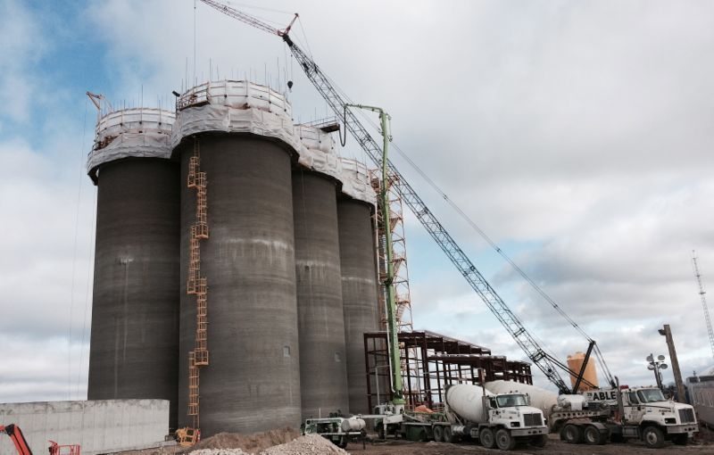 CWB’s elevator under construction at St. Adolphe, Man. in May. The former Canadian Wheat Board has been putting up its own grain handling assets since its deregulation. (CWB.ca)
