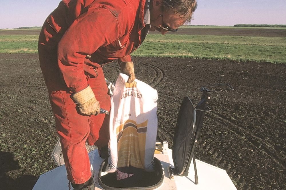 (Photo courtesy Canola Council of Canada)
