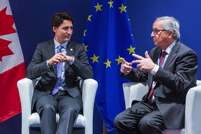 European Commission President Jean-Claude Juncker — shown here at right with Prime Minister Justin Trudeau last November — has taken the EU’s free trade pact with Canada off the fast track by allowing each EU member nation’s parliament to ratify the deal. (PM.gc.ca)
