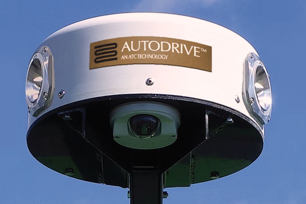 (AutonomousTractor.com)
