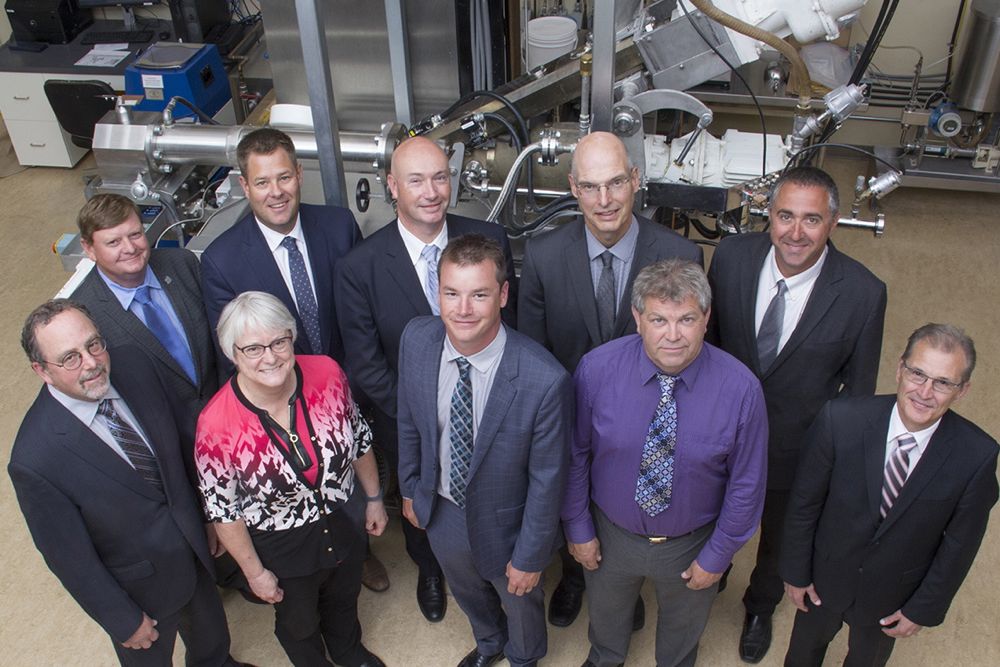 On board: Gary Stanford, Trent Rude, Jean-Marc Ruest, Harvey Brooks, Kevin Bender (back, l-r), Brent Watchorn, Cigi CEO JoAnne Buth, Drew Baker, Bill Gehl and Jim Smolik (front, l-r). (Photo courtesy Cigi)
