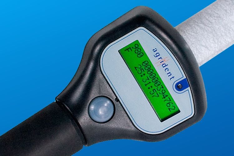 Agrident’s AWR100 handheld RFID tag reader. (Agrident.com)
