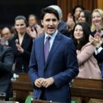 Prime Minister Justin Trudeau receives a standing ovation during Question Period in the House of Commons in Ottawa on May 29, 2019. (Photo: Reuters/Chris Wattie)
