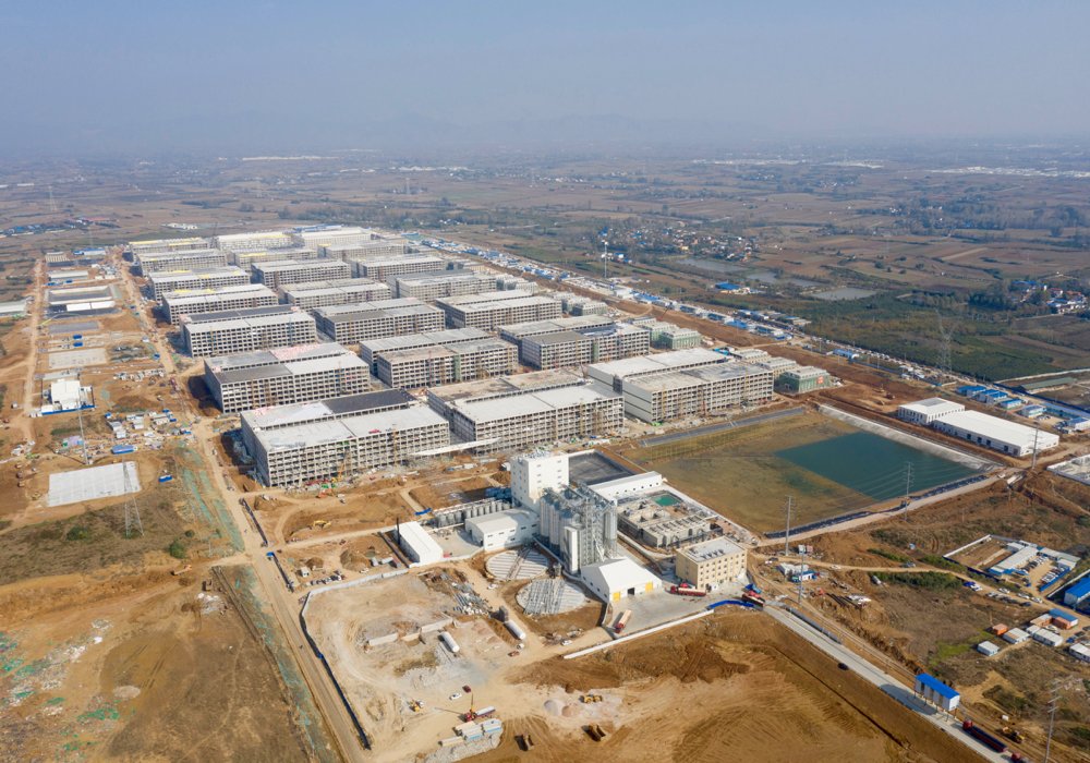 A drone image shows Muyuan Foods newly built multi-storey pig farm in Neixiang county, Henan province, China November 6, 2020.  Photo: Muyuan Foods/Handout via Reuters
