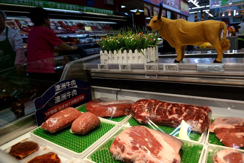 Beef is on display at a Walmart in Beijing on Sept. 23, 2019. (File photo: Reuters/Tingshu Wang)
