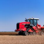Russia’s Rostselmash in November 2021 launched a new Delta Track line of heavy-duty tractors, based on a similar line made at the Buhler plant in Winnipeg. (Rostselmash.com)

