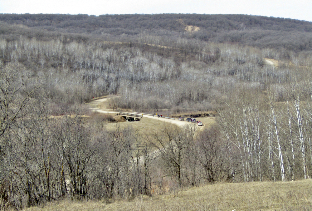 The geography of the Pembina Valley at Holo Crossing makes it prime raptor-counting territory.