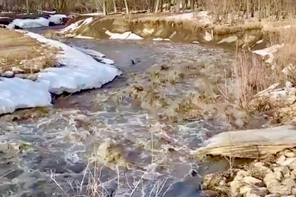 Spring runoff on April 27, 2022 at the Pembina Escarpment near Miami, Man., about 40 km northwest of Winkler. (Manitoba Co-operator/Allan Dawson video screengrab)
