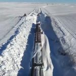 BNSF crews clear track near Lemmon, S.D., about 300 km northeast of Rapid City, in late December 2016. (BNSF.com)
