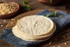 Around 20 per cent of Mexico&#8217;s corn imports from the U.S. are white corn, used to make food products such as tortillas. (Bhofack2/iStock/Getty Images)
