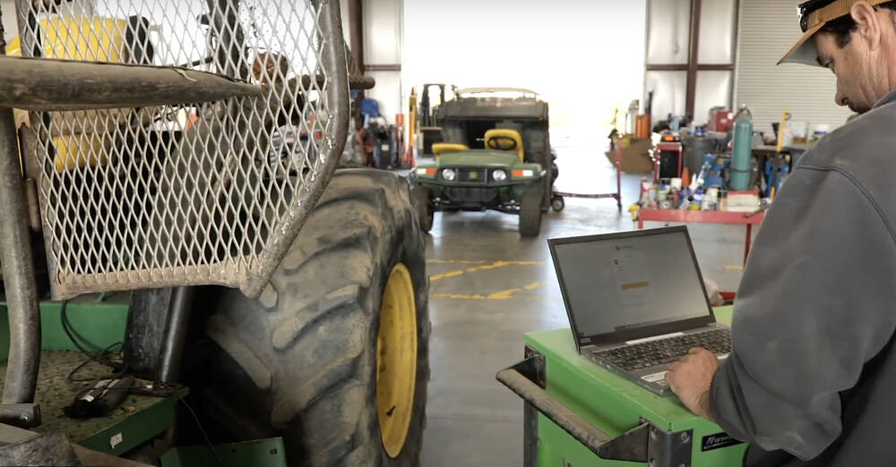 John Deere has expanded its Customer Service Advisor feature to Canada, which helps owners diagnose and repair problems with their machines.