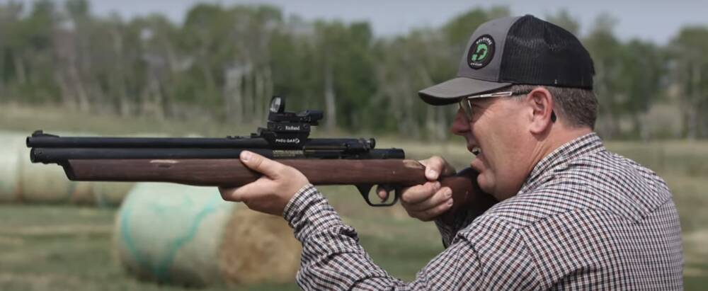 Treating cattle with a dart gun: when is it the right call?