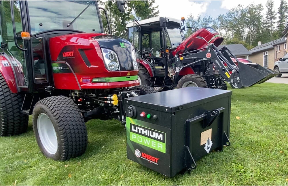 This extra battery can be carried on the front linkage of the Knegt tractors for a three-hour boost in working time.