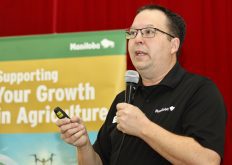 Darren Bond, farm management specialist with Manitoba Agriculture presents during a previous grain production seminar.