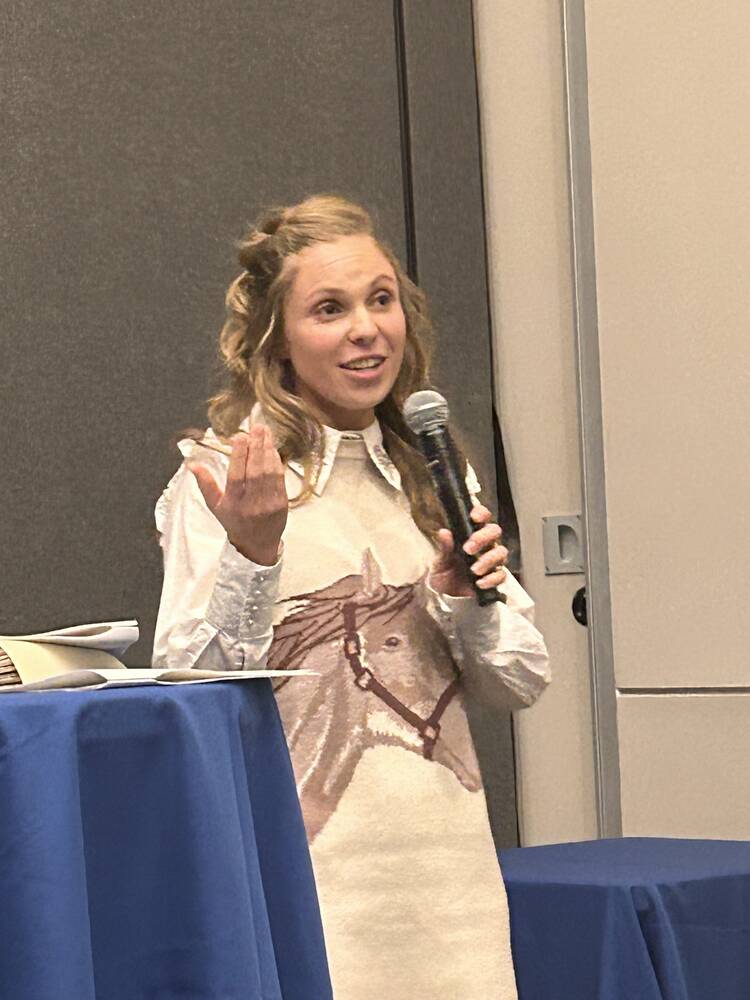 Dena Lewis offered advice on how to tell your farm's story through social media, when speaking at Farm Forward, a presentation of Farmfair International in Edmonton Nov. 9.