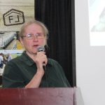 Cheryl Waldner presents research at LFCE field day 2025. Photo: Melissa Jeffers-Bezan