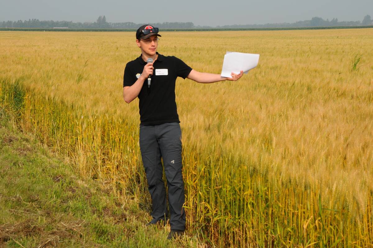 Andrew Hector at the 2025 Manitoba On Farm Research Network Field day at Beaver Creek Farm. Photo: Gord Leathers.