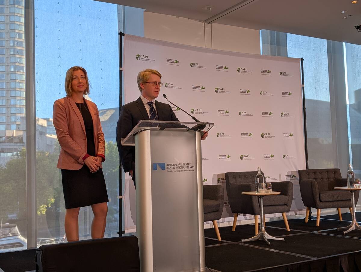Hosts Amanda Richardson and Tyler McCann open the CAPI conference in Ottawa, Oct. 1, 2025. Photo: Jonah Grignon