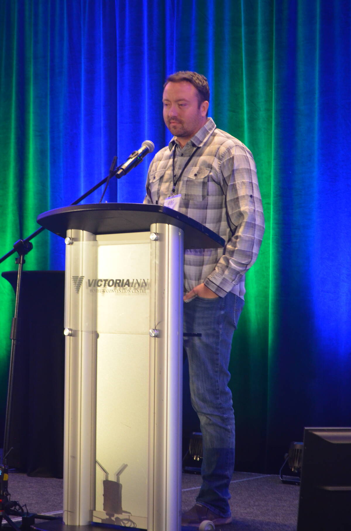 Producer Rob Wunder recalls his farm’s evolution during the 2025 Regenerative Agriculture Conference in Brandon Nov. 12-13. Photo: Miranda Leybourne